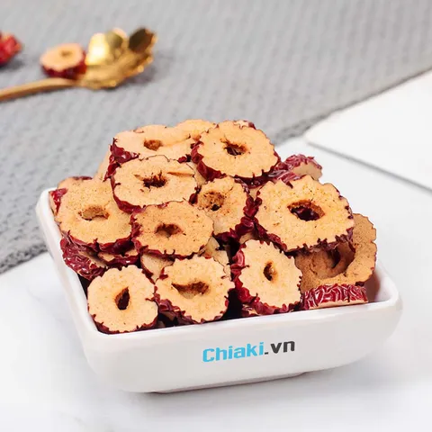 Táo Đỏ Sấy Khô Giòn Thái Lát - Quà Tặng Dinh Dưỡng Thiên Nhiên, Thưởng Thức Trực Tiếp Hoặc Pha Trà