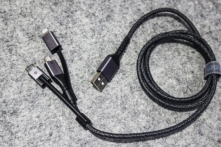 Combo Củ Sạc Mazer SuperMINI 20W và Dây Sạc Đa Năng 3in1 - Sạc Nhanh, Siêu Nhỏ Gọn, Tương Thích iPhone và Smartphone