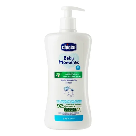 Sữa Tắm Gội Chiết Xuất Hoa Cúc 0M+ Chicco - Sản Phẩm Dưỡng Ẩm Cho Trẻ Sơ Sinh, An Toàn, Dịu Nhẹ, 500ml