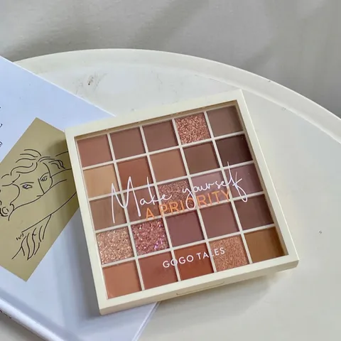 Bảng Phấn Mắt 25 Ô Gogo Tales Eyeshadow - Màu Lì và Nhũ Đa Dạng, Dễ Phối, Trang Điểm Đẹp Mỗi Ngày