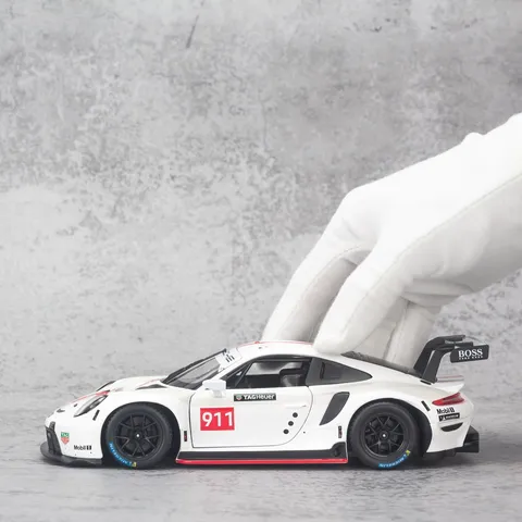 Mô Hình Xe Đua Porsche 911 RSR 1:24 Bburago - Mô Phỏng Chi Tiết Đẹp Mắt Dành Cho Người Sưu Tập và Trang Trí Nhà Cửa