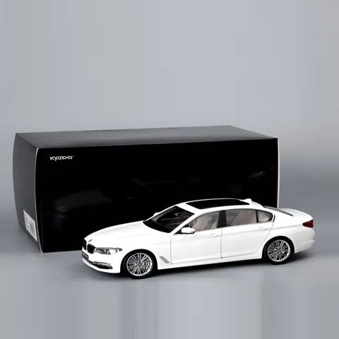 Mô Hình Xe Ô Tô BMW 540Li Extended Edition Tỉ Lệ 1:18 Kyosho - Quà Tặng Sưu Tầm Bằng Kim Loại Chất Lượng Cao