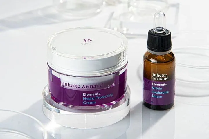 Serum Dưỡng Ẩm Trẻ Hóa Da Juliette Armand Sirtuin Hyaluronic - Cấp Ẩm Sâu, Giúp Da Căng Mịn, Phục Hồi Da Khô, Nhạy Cảm 20ml