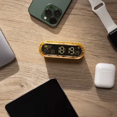 Sạc Dự Phòng Shargeek Capsule Gravity 5000mAh USB-C Kiêm Đồng Hồ LED Đa Năng - Sạc Nhanh 20W, Thiết Kế Trong Suốt, Hàng Chính Hãng