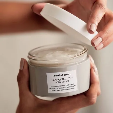 Kem dưỡng thể Comfort Zone Tranquillity Body Cream 180ml - Dưỡng ẩm, làm mềm da, hương hoa hồng và phong lữ, phù hợp cho mọi loại da