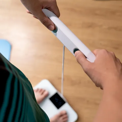 Cân Sức Khỏe Điện Tử KATA CS10E - Cân Thông Minh 8 Điểm Điện Cực, Kết Nối App Feelfit, Mặt Kính Cường Lực Chịu Lực Tốt
