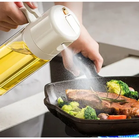 Bình đựng dầu ăn thông minh 2in1 Pinmoo AAB072 550ml - Dễ dàng kiểm soát dầu, thiết kế hiện đại, sử dụng xịt hoặc đổ tiện lợi.