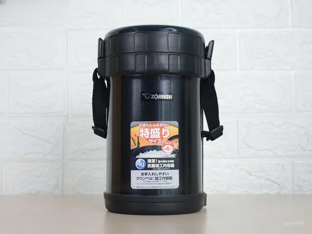 Hộp Cơm Giữ Nhiệt Zojirushi XE20-AD - 3 Ngăn Cao Cấp Cho Văn Phòng Và Picnic, Chất Liệu Nhựa An Toàn, Giữ Nóng 6 Giờ