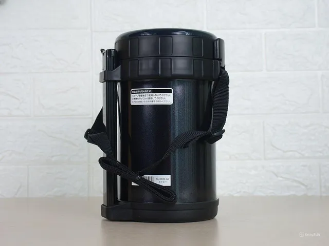 Hộp Cơm Giữ Nhiệt Zojirushi XE20-AD - 3 Ngăn Cao Cấp Cho Văn Phòng Và Picnic, Chất Liệu Nhựa An Toàn, Giữ Nóng 6 Giờ