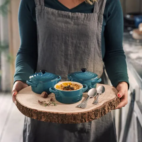 Nồi Gang Mini Le Creuset 10cm Màu Xanh Cổ Vịt - Phong Cách Hiện Đại Dùng Đựng Món Ăn Nhẹ và Tráng Miệng - Bền Chắc Chống Nhiệt