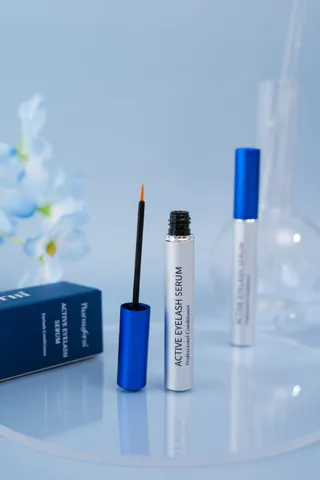 Tinh Chất Dưỡng Mi và Lông Mày Pharmaform Active Eyelash Serum 5ml - Hỗ Trợ Mọc Dày, Khỏe Mạnh, Thúc Đẩy Tăng Trưởng Lông Mi