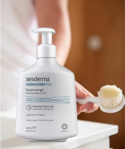 Gel rửa mặt sáng da Sesderma Hidraderm TRX 300ml - Sữa rửa mặt gel dịu nhẹ, không xà phòng, làm sạch và cấp ẩm cho mọi loại da