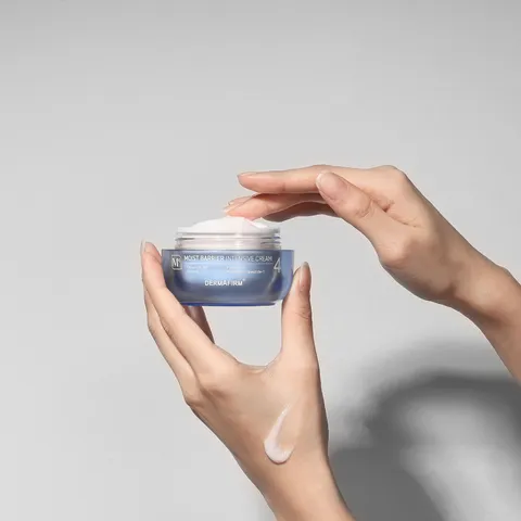 Kem Dưỡng Ẩm Dermafirm Moist Barrier Intensive Cream M4 - Cung Cấp Độ Ẩm Sâu, Dưỡng Da Mềm Mượt Cho Mọi Loại Da 50g