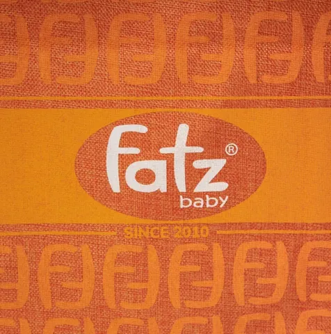 Túi cói thời trang Fatzbaby FB8010NG cho mẹ - Kiểu dệt tự nhiên, màu cam trẻ trung, phù hợp đi cafe, du lịch và hàng ngày.
