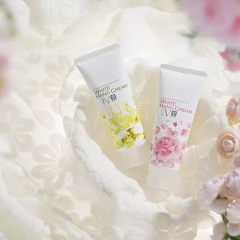 Kem Chống Nắng Manis White Hand & Body UV Cream SPF31/PA++++ - Dưỡng Ẩm, Không Vệt Trắng, Bảo Vệ Da Toàn Thân khỏi Tia UV