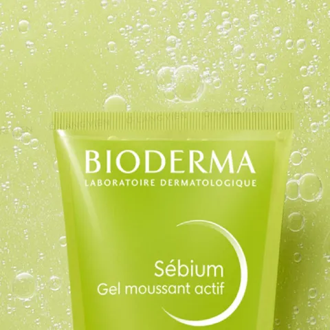 Sữa Rửa Mặt Bioderma Sebium Gel Moussant Actif 200ml - Chăm Sóc Da Dầu, Mụn với 1.8% BHA và 1% AHA Giúp Sạch Sau, Kiểm Soát Dầu Thừa
