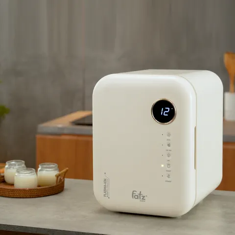 Máy Tiệt Trùng Sấy Khô Khử Mùi Fatzbaby Plasmax 8 FB4801CM - Dung Tích 22L, Công Nghệ UVC-Plasma, Chức Năng Bảo Quản Vô Trùng 72 Giờ