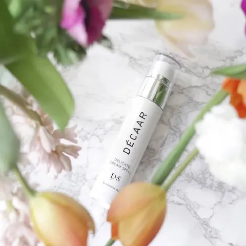 Kem Chống Nắng Cho Da Nhạy Cảm Décaar Delicate Cream SPF15 - Bảo Vệ Da Khỏe Mạnh, Dưỡng Ẩm, Giúp Làm Dịu Da