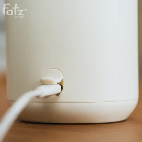 Bình hâm nước pha sữa di động Fatzbaby Mini Smart 14 FB3811KB - Thiết bị thông minh tiện lợi, giữ ấm sữa cho bé mọi lúc mọi nơi