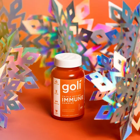 Kẹo Goli Triple Action Immune Gummies - Hỗ trợ tăng cường miễn dịch, Vitamin C & D, hương vị hoa quả thơm ngon, lọ 60 viên