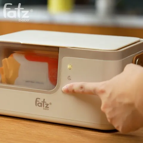 Máy ủ ấm khăn ướt cho bé Fatzbaby Warm 6 FB7311SL - Công nghệ làm nóng 3 chiều tiện lợi, giữ ấm nhanh chóng cho bé yêu