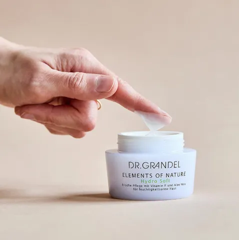 Kem Dưỡng Ẩm Dr.Grandel Elements of Nature Hydro Soft 50ml - Cung Cấp Độ Ẩm Chuyên Sâu, Chiết Xuất Lô Hội, Vitamin F