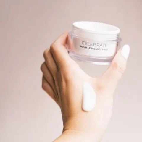 Kem Dưỡng Da Elaine Perine Celebrate - Kem Chống Nếp Nhăn 50ml Hỗ Trợ Trẻ Hóa Da, Giúp Da Mịn Màng và Săn Chắc