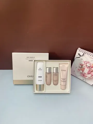 Set Chống Nắng Ohui - Bộ Sản Phẩm Chăm Sóc Da Bao Gồm Kem Chống Nắng, Sữa Rửa Mặt, Kem Dưỡng, Nước Hoa Hồng Dưỡng Ẩm, Bảo Vệ Da khỏi Tia UV