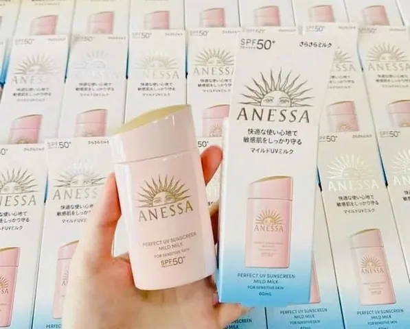 Sữa Chống Nắng Anessa Mild Milk Da Nhạy Cảm Nhật Bản 60ml - SPF50+ PA++++, Dành Cho Da Nhạy Cảm, Bảo Vệ Tối Ưu, Tiện Dụng
