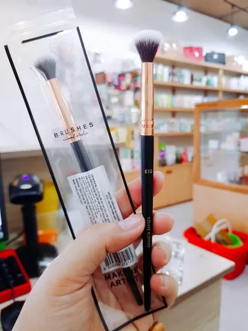 Cọ Tán Phấn Mắt Vacosi E12 - Đầu Tròn Nhỏ, Chất Liệu Cao Cấp, Dễ Dàng Tạo Nền Mắt Hoàn Hảo, Phù Hợp Với Mọi Loại Phấn Mắt