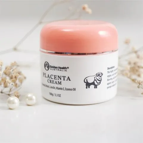 Kem cừu dưỡng da cấp ẩm Golden Health Placenta Cream Essence Oil