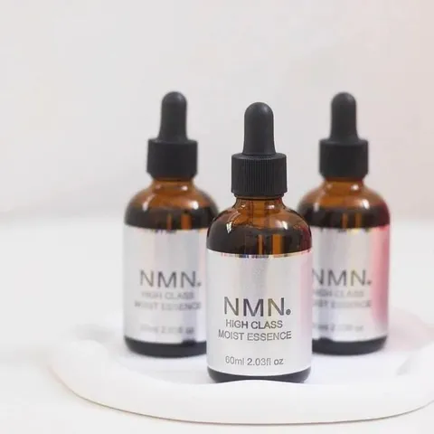 Serum Trắng Da High Class Moist Essence Nhật Bản 60ml - Dưỡng Ẩm Chăm Sóc Da Nữ, Làm Đẹp Da Hiệu Quả