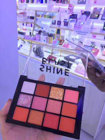 Bảng Phấn Mắt Nhũ 12 Ô Sivanna Colors Shine Blast Eyeshadow Palette màu 01 HF5015