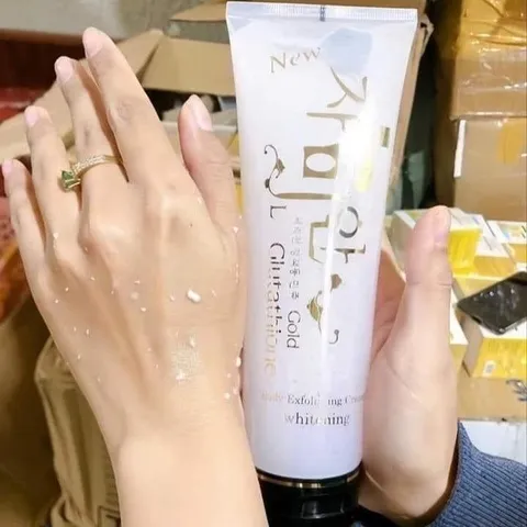 Gel Hạt Tẩy Tế Bào Chết Body L-Glutathione Gold Hàn Quốc 300g
