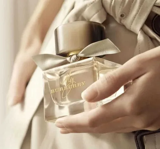 Nước Hoa Nữ Burberry My Burberry EDP 10ml - Sang Trọng, Sành Điệu, Hương Hoa Đậu & Cam Bergamot, Quà Tặng Phụ Nữ Thời Trang