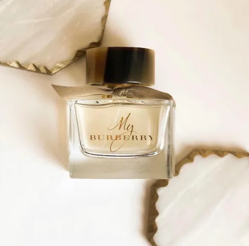 Nước Hoa Nữ Burberry My Burberry EDP 10ml - Sang Trọng, Sành Điệu, Hương Hoa Đậu & Cam Bergamot, Quà Tặng Phụ Nữ Thời Trang