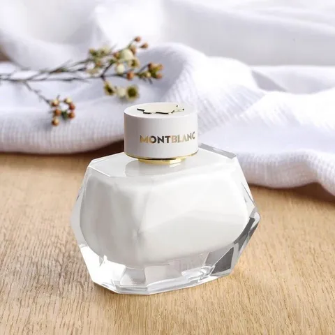 Nước Hoa Montblanc Signature Nữ Tính Sang Trọng - Hương Hoa Cỏ Quyến Rũ, Full Size & Chiết - Món Quà Đặc Biệt Cho Phụ Nữ
