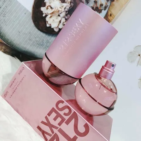 Nước Hoa Nữ Carolina Herrera 212 Sexy - Hương Ngọt Ngào Gợi Cảm Quyến Rũ, Full Size và Phiên Bản Chiết, Quà Tặng Thời Trang