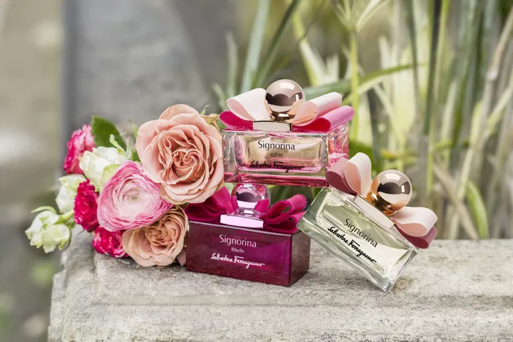 Nước hoa nữ Salvatore Ferragamo Signorina Ribelle EDP - Hương ngọt ngào trẻ trung với cam Mandarin, hoa đại và hương dừa quyến rũ