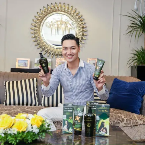 Bộ Dầu Gội Xả Thanh Mộc Hương Giảm Rụng Tóc và Gàu - Chiết Xuất Thiên Nhiên, Phục Hồi Tóc Hư Tổn, Dưỡng Ẩm Tóc Mềm Mượt