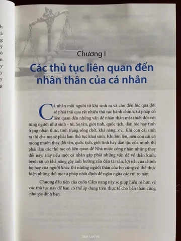 Cẩm Nang Pháp Luật Cá Nhân & Gia Đình - Hướng Dẫn Thủ Tục Pháp Lý Cần Biết Cho Mỗi Người - Tác Giả Nguyễn Hữu Phước