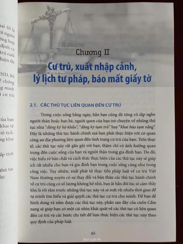Cẩm Nang Pháp Luật Cá Nhân & Gia Đình - Hướng Dẫn Thủ Tục Pháp Lý Cần Biết Cho Mỗi Người - Tác Giả Nguyễn Hữu Phước
