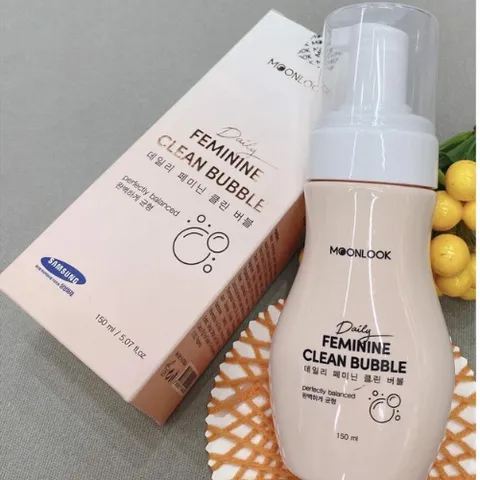 Dung Dịch Vệ Sinh Phụ Nữ Foam Quyến Rũ MoonLook Hàn Quốc 150ml - Giữ ẩm, Lưu hương Nước Hoa, Phù hợp cho Da Nhạy Cảm