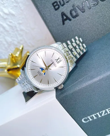 Đồng hồ nam Citizen Sun Moon Titanium mặt tròn trắng bạc sang trọng - Chống nước 50m, lịch tuần trăng, thiết kế hiện đại.
