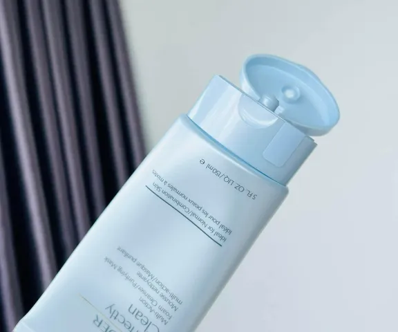 Sữa Rửa Mặt Kiêm Mặt Nạ Estée Lauder Perfectly Clean - Đa Tác Động, Dưỡng Ẩm, Dành Cho Da Thường và Da Hỗn Hợp
