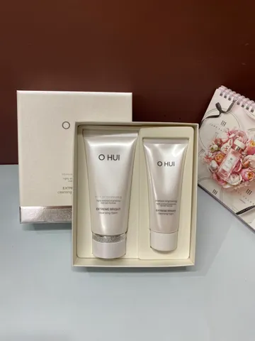 Set Sữa Rửa Mặt Dưỡng Trắng Da Ohui Extreme Bright Cleansing Foam 160ml + 100ml - Giúp Đều Màu Da và Ngăn Ngừa Chân Nám
