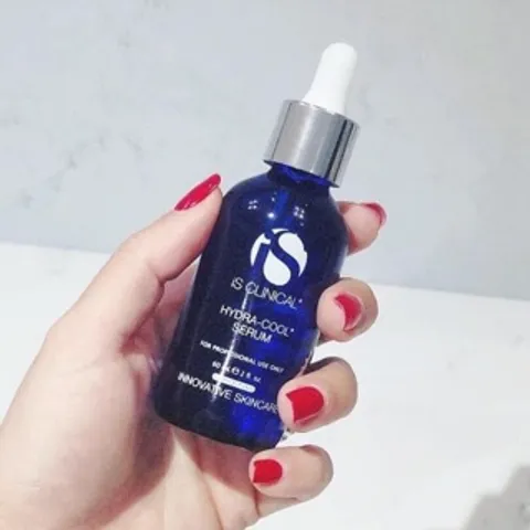 Serum Dưỡng Ẩm Và Phục Hồi iS Clinical Hydra Cool 30ml - Chăm Sóc Da, Cung Cấp Độ Ẩm, Phục Hồi Da Nhạy Cảm, Sản Phẩm Đáng Tin Cậy