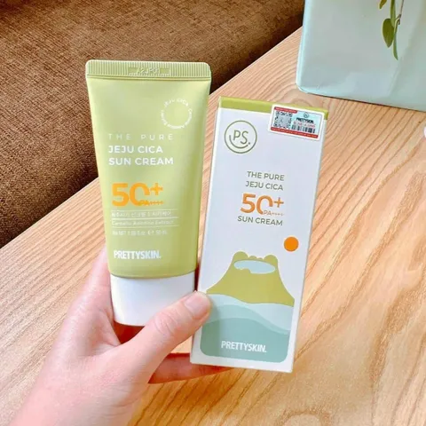 Kem Chống Nắng Rau Má Pretty Skin The Pure Jeju Cica Sun Cream SPF50+ PA++++ - Bảo Vệ Da, Cấp Ẩm, Chống Tia UVA/UVB, 50ml