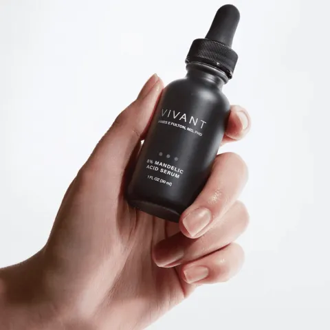 Serum Vivant Skincare 8% Mandelic Acid 3-In-1 - Giảm mụn, chống lão hóa và làm sáng da, Dung tích 30ml