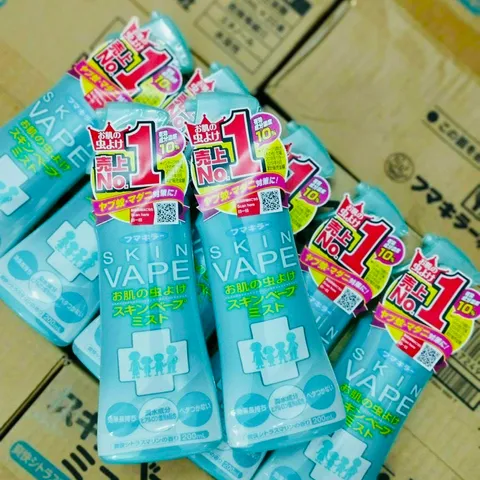 Xịt Chống Muỗi Và Côn Trùng Skin Vape Nhật Bản 200ml - An Toàn Cho Bé Từ 6 Tháng, Chiết Xuất Thực Vật, Không Gây Dị Ứng